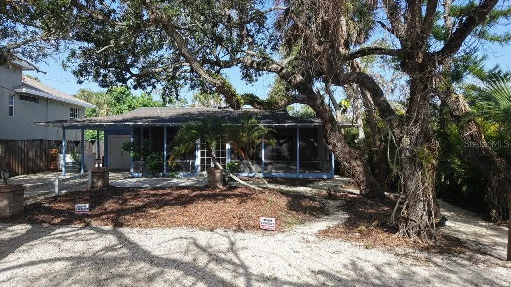 5222 Winding Way Sarasota FL 34242