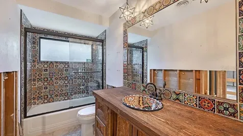 5222 Winding Way Sarasota FL 34242