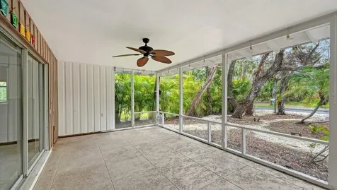 5222 Winding Way Sarasota FL 34242