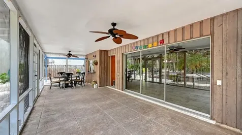 5222 Winding Way Sarasota FL 34242