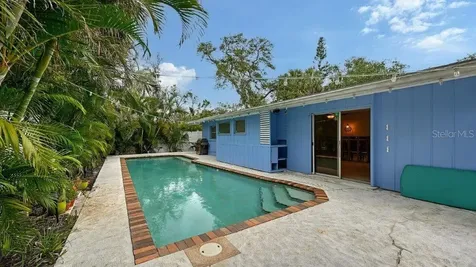 5222 Winding Way Sarasota FL 34242