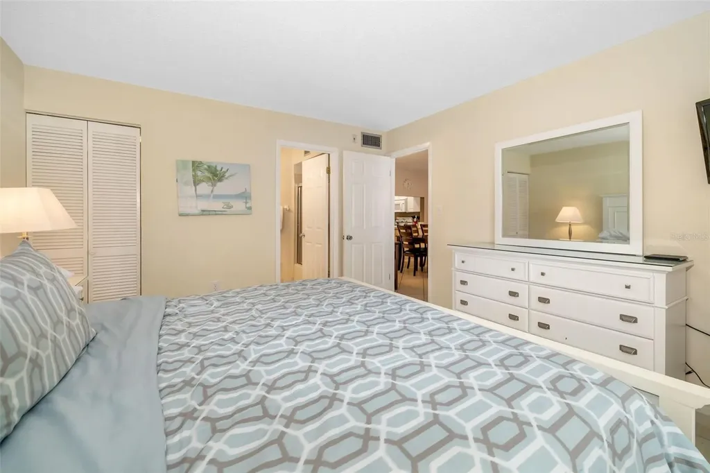 5961 Midnight Pass Road Sarasota FL 34242