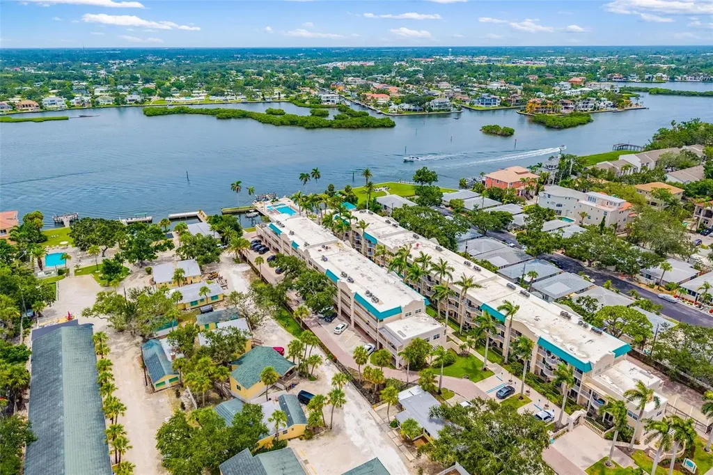 5961 Midnight Pass Road Sarasota FL 34242