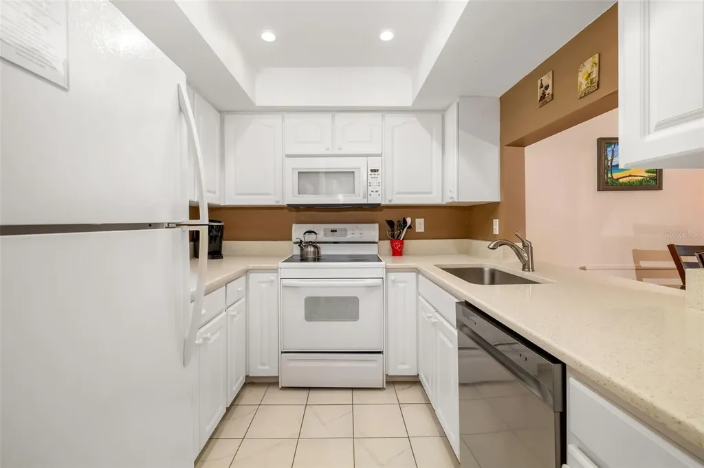 5961 Midnight Pass Road Sarasota FL 34242