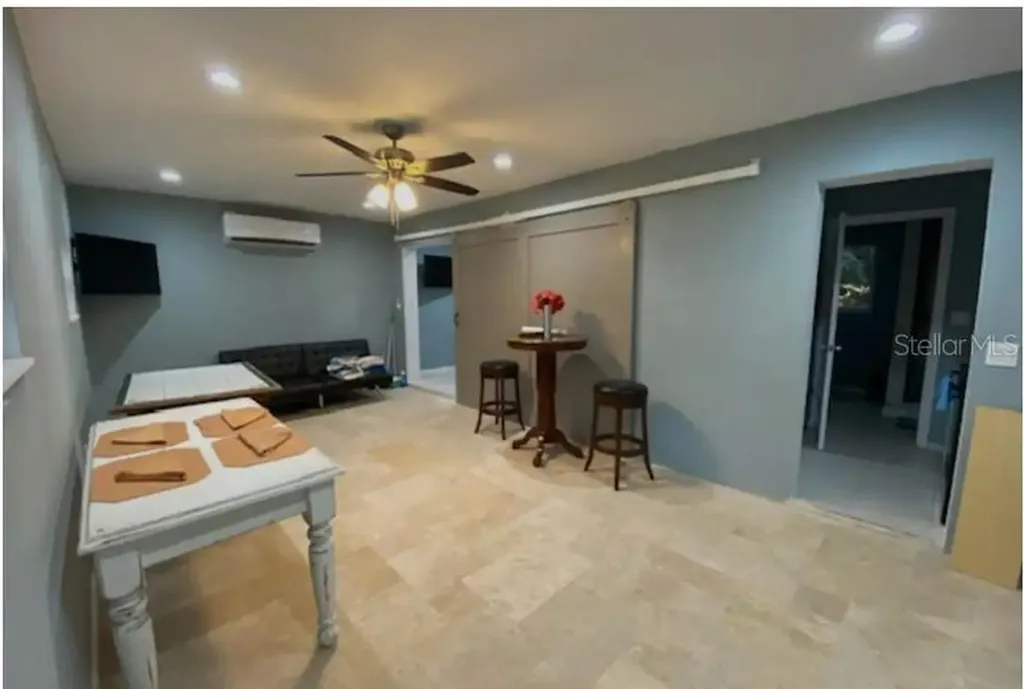 508 Ulelah Avenue Palm Harbor FL 34683