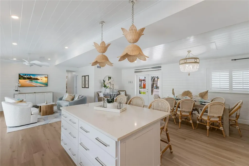 401 N Shore Drive Anna Maria FL 34216