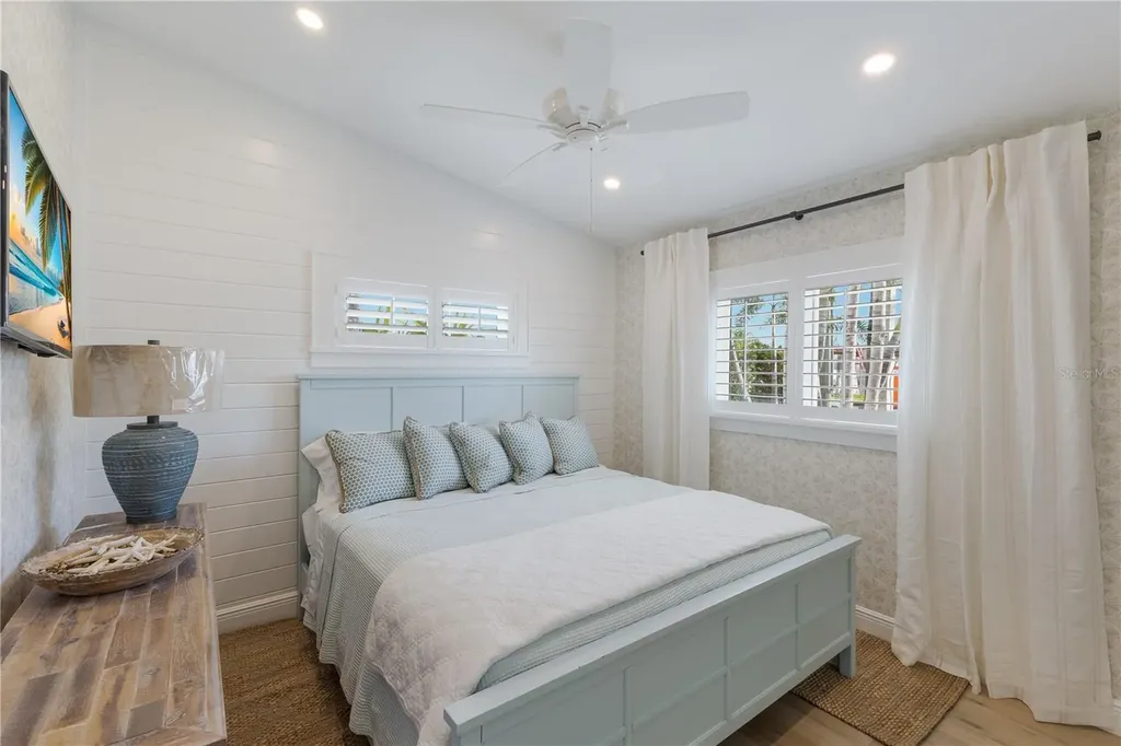 401 N Shore Drive Anna Maria FL 34216