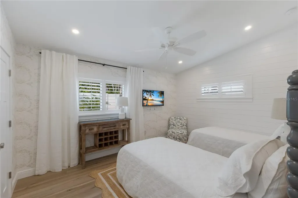 401 N Shore Drive Anna Maria FL 34216