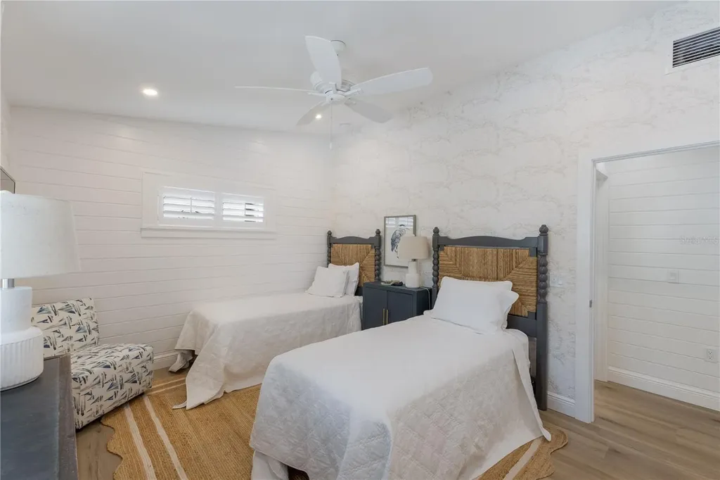 401 N Shore Drive Anna Maria FL 34216