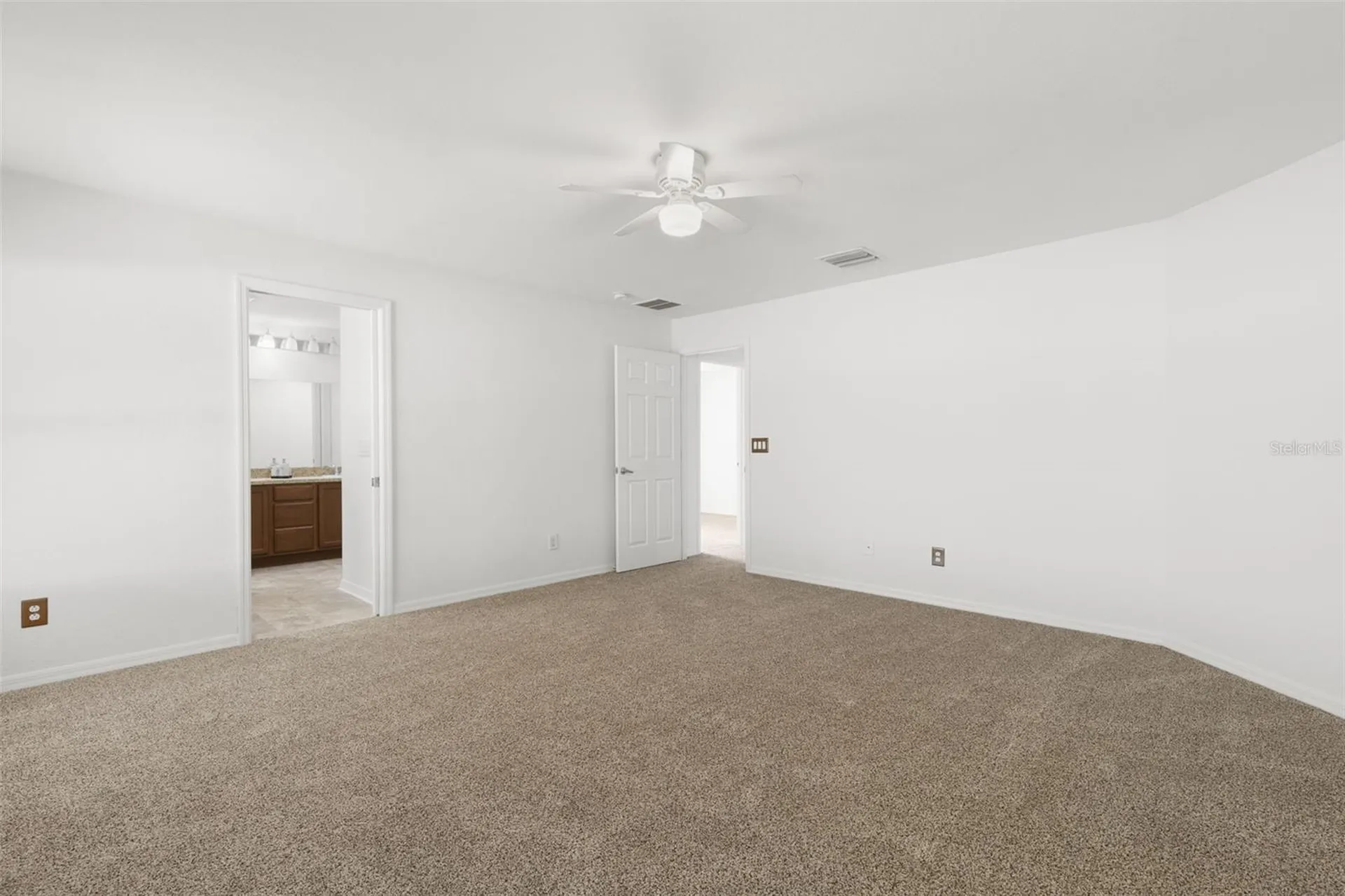 13241 Meadow Golf Avenue Hudson FL 34669