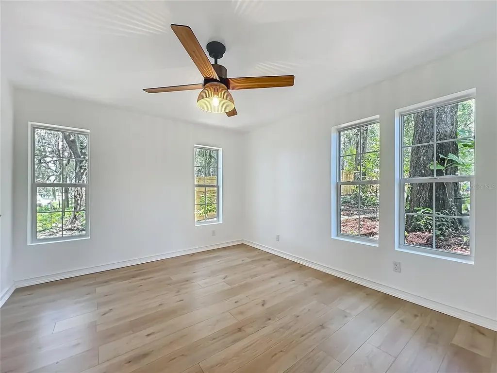 8781 S Lakeshore Drive Floral City FL 34436