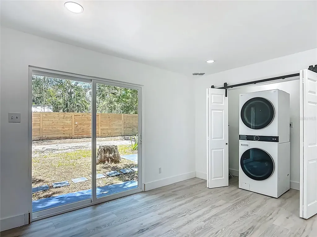 8781 S Lakeshore Drive Floral City FL 34436