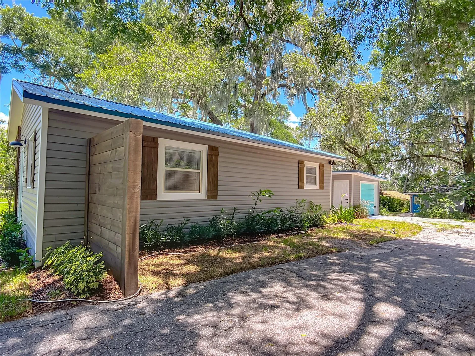 8781 S Lakeshore Drive Floral City FL 34436