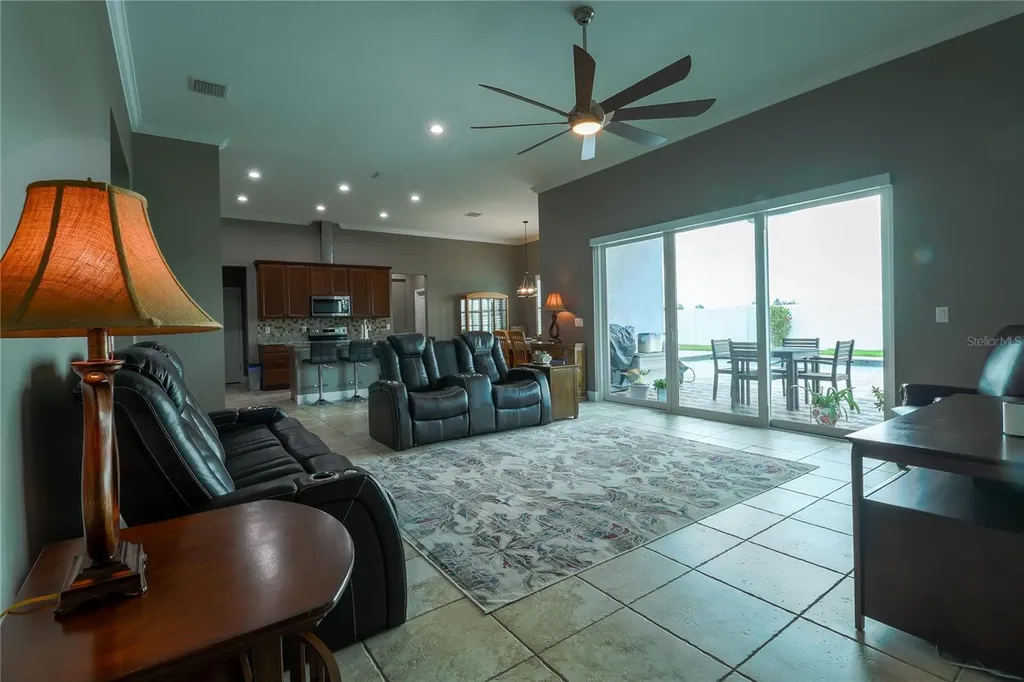 5054 Lake Toscana Drive Wimauma FL 33598