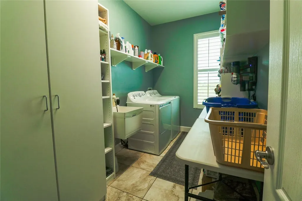 5054 Lake Toscana Drive Wimauma FL 33598