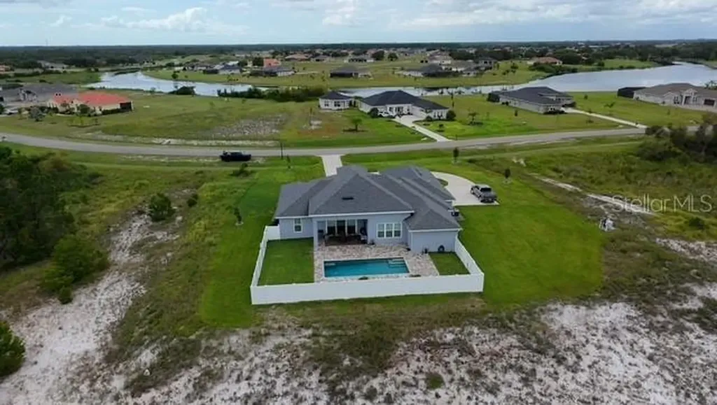 5054 Lake Toscana Drive Wimauma FL 33598