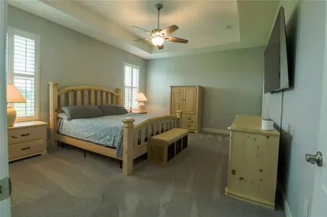 5054 Lake Toscana Drive Wimauma FL 33598