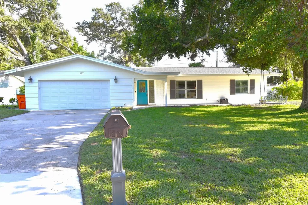 1717 Faulds Road S Clearwater FL 33756