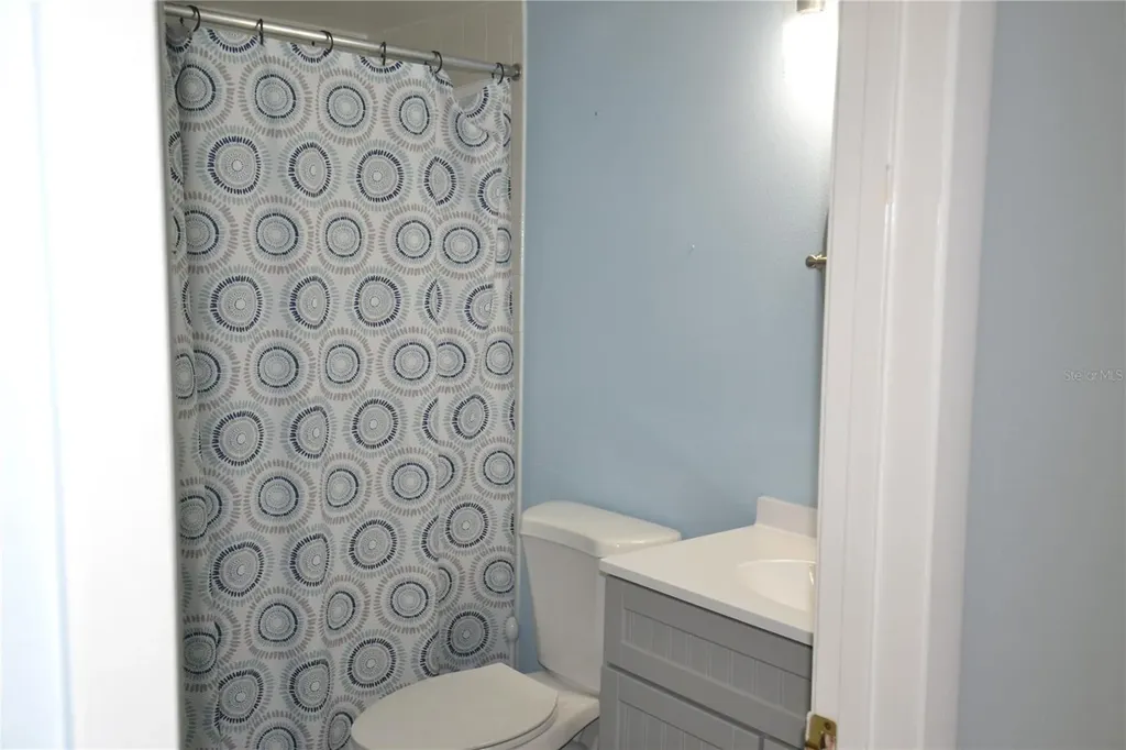 3232 Lake Pine Way E Tarpon Springs FL 34688