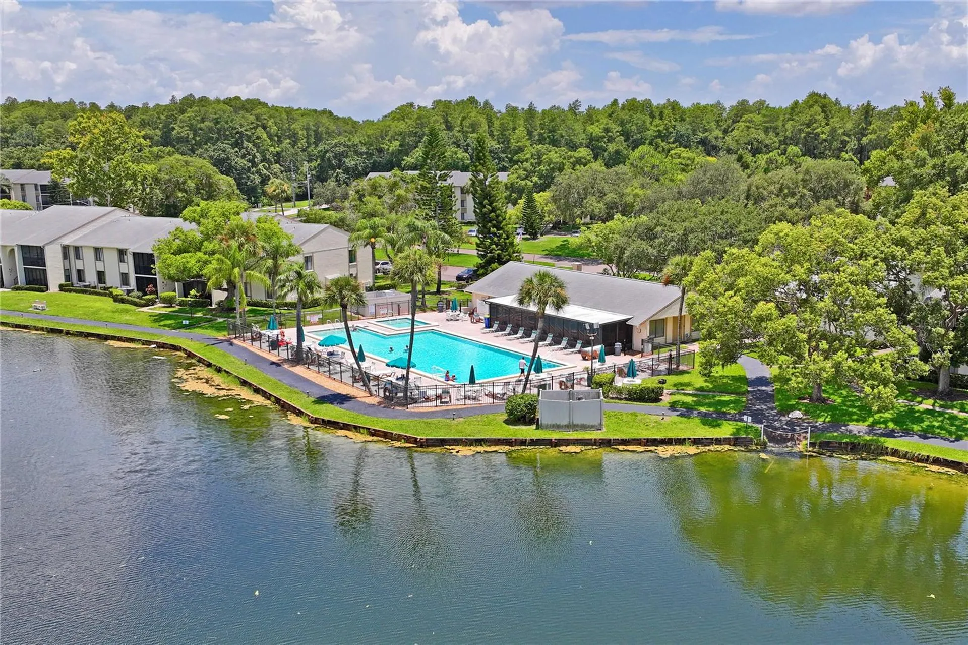 3232 Lake Pine Way E Tarpon Springs FL 34688