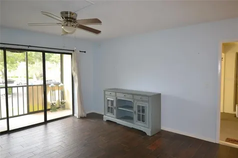 3232 Lake Pine Way E Tarpon Springs FL 34688