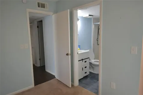 3232 Lake Pine Way E Tarpon Springs FL 34688