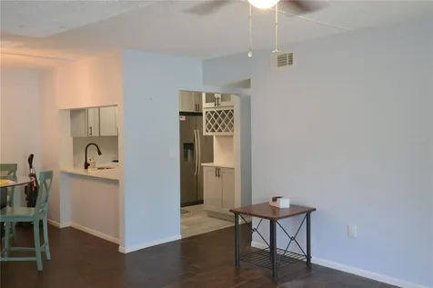 3232 Lake Pine Way E Tarpon Springs FL 34688