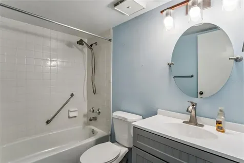 3232 Lake Pine Way E Tarpon Springs FL 34688