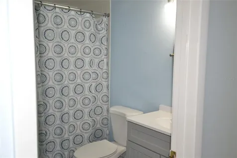 3232 Lake Pine Way E Tarpon Springs FL 34688
