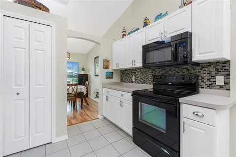 9347 Loyola Avenue Englewood FL 34224