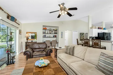 9347 Loyola Avenue Englewood FL 34224