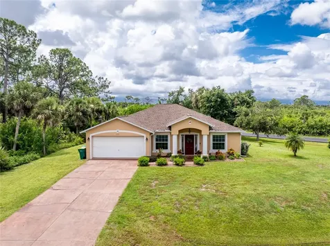 9347 Loyola Avenue Englewood FL 34224