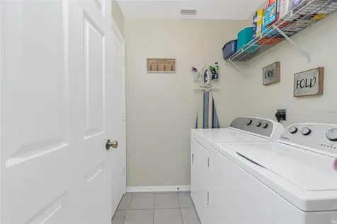 9347 Loyola Avenue Englewood FL 34224