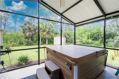 9347 Loyola Avenue Englewood FL 34224