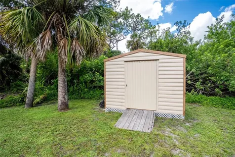 9347 Loyola Avenue Englewood FL 34224