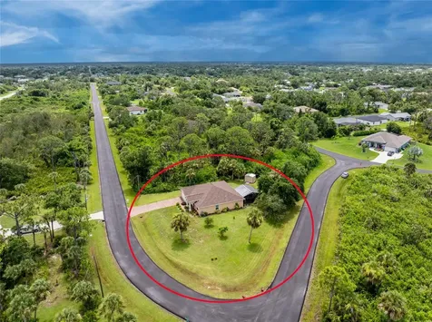 9347 Loyola Avenue Englewood FL 34224