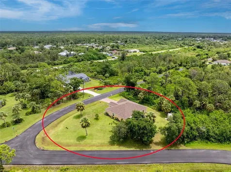 9347 Loyola Avenue Englewood FL 34224