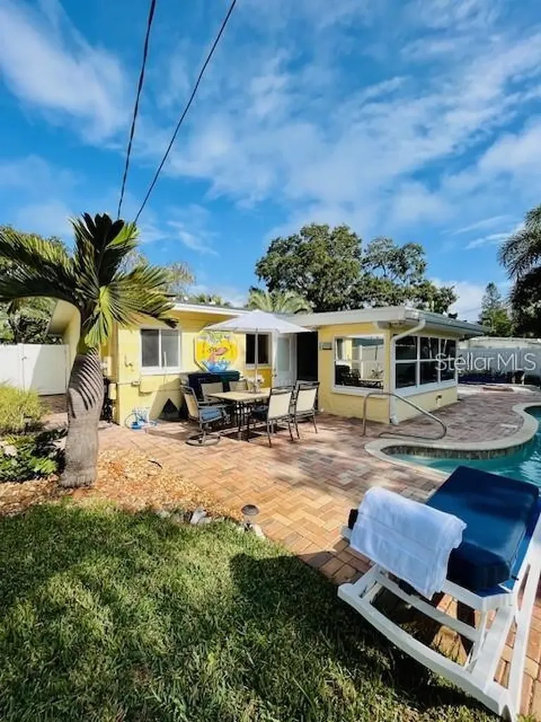 10172 63rd Avenue Seminole FL 33772