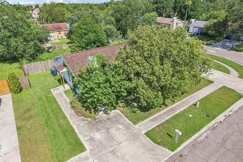 1236 Mohrlake Drive Brandon FL 33511