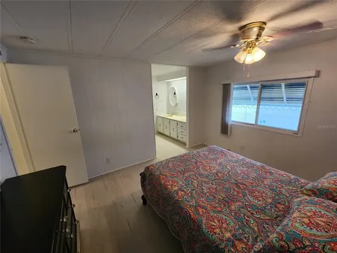 808 53rd Avenue E Bradenton FL 34203