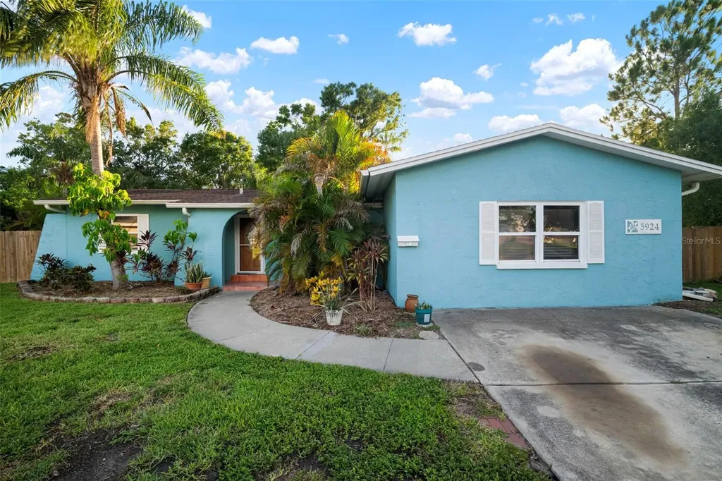 5924 16th Lane NE St Petersburg FL 33703