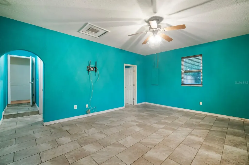 5924 16th Lane NE St Petersburg FL 33703