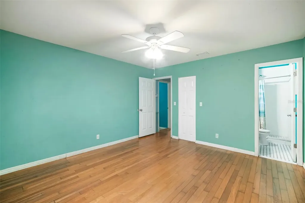 5924 16th Lane NE St Petersburg FL 33703