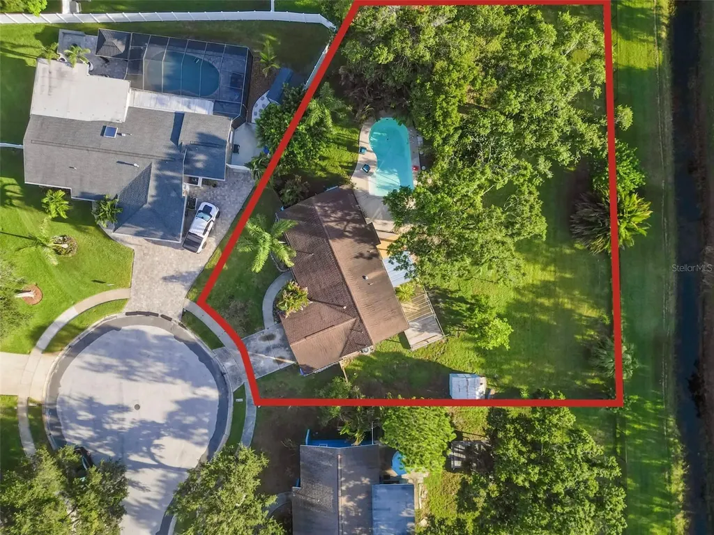 5924 16th Lane NE St Petersburg FL 33703