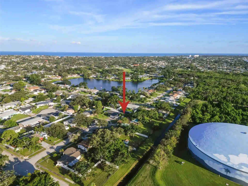 5924 16th Lane NE St Petersburg FL 33703