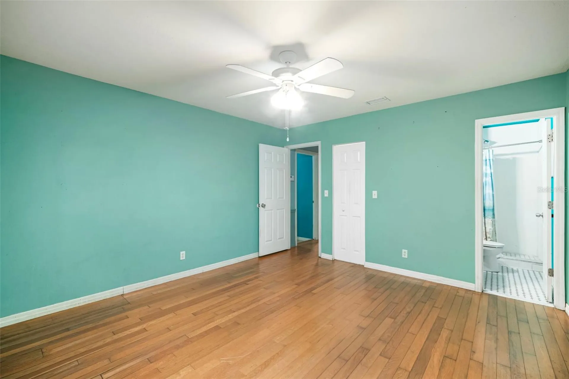 5924 16th Lane NE St Petersburg FL 33703