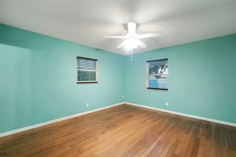 5924 16th Lane NE St Petersburg FL 33703