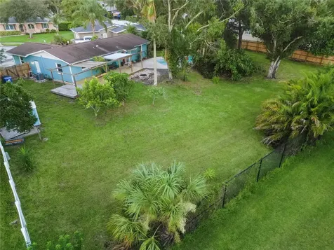 5924 16th Lane NE St Petersburg FL 33703
