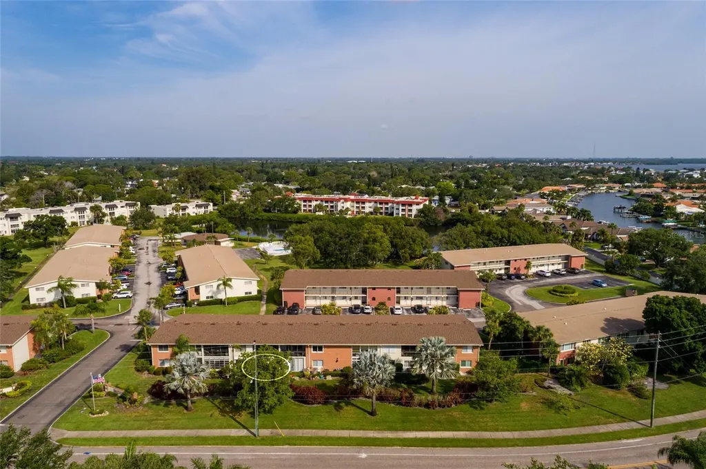 4580 Overlook Drive NE St Petersburg FL 33703