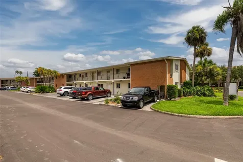 4580 Overlook Drive NE St Petersburg FL 33703